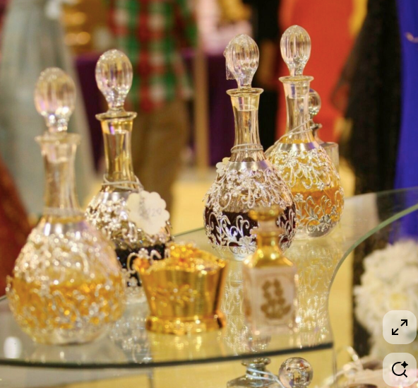 Perfume accessories
